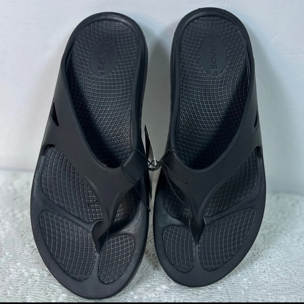 New Oofos MEN'S OORIGINAL Flip Flop Style SANDALs - BLACK / Size US 9 / EU 42